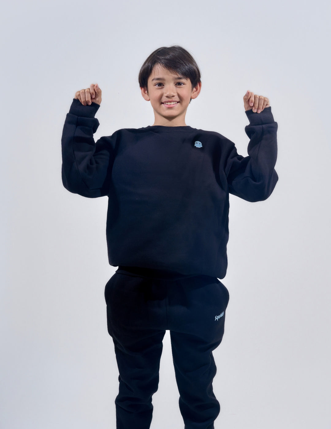 ClassicKidsCrewneckBlack2