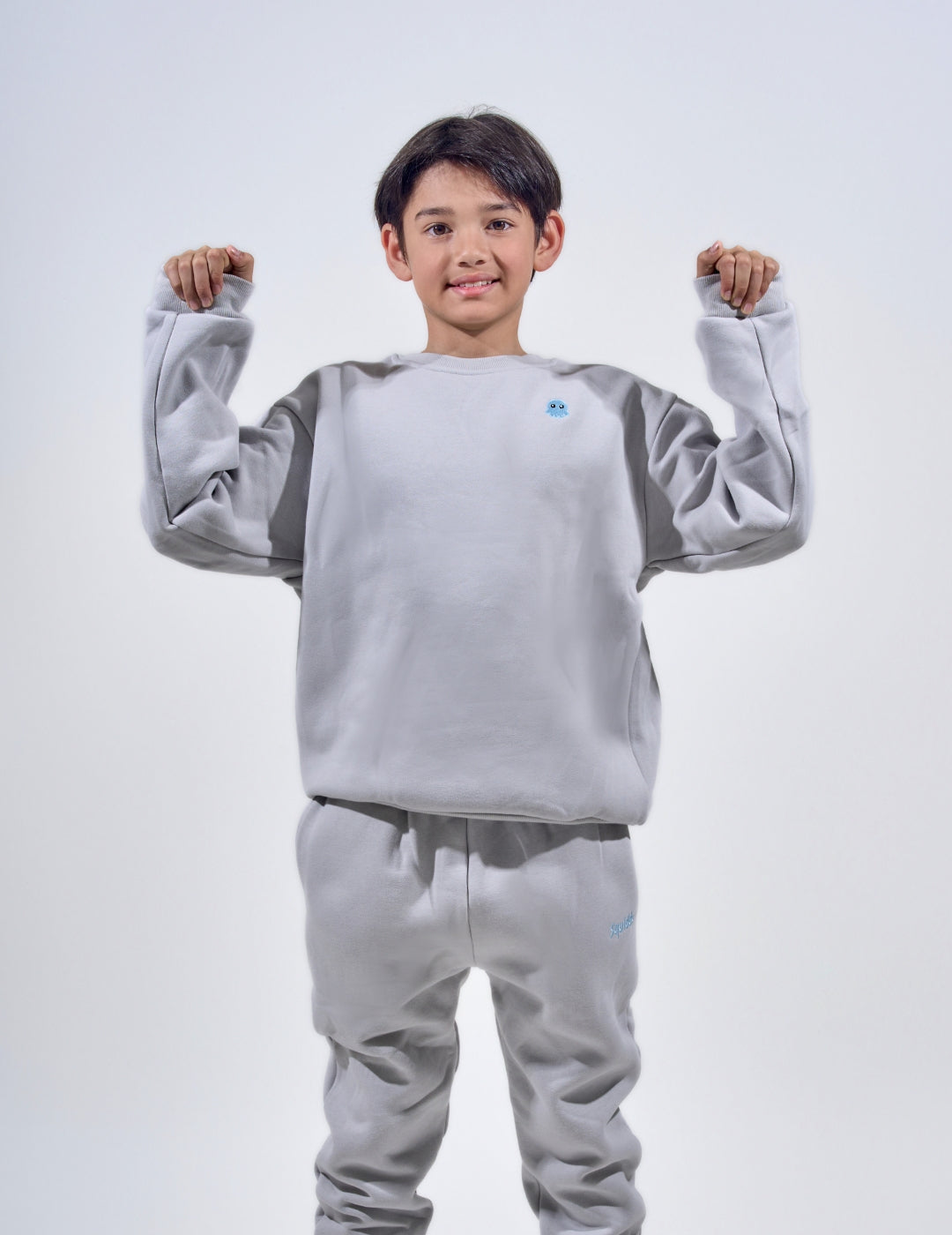 ClassicKidsCrewneckFogGrey2