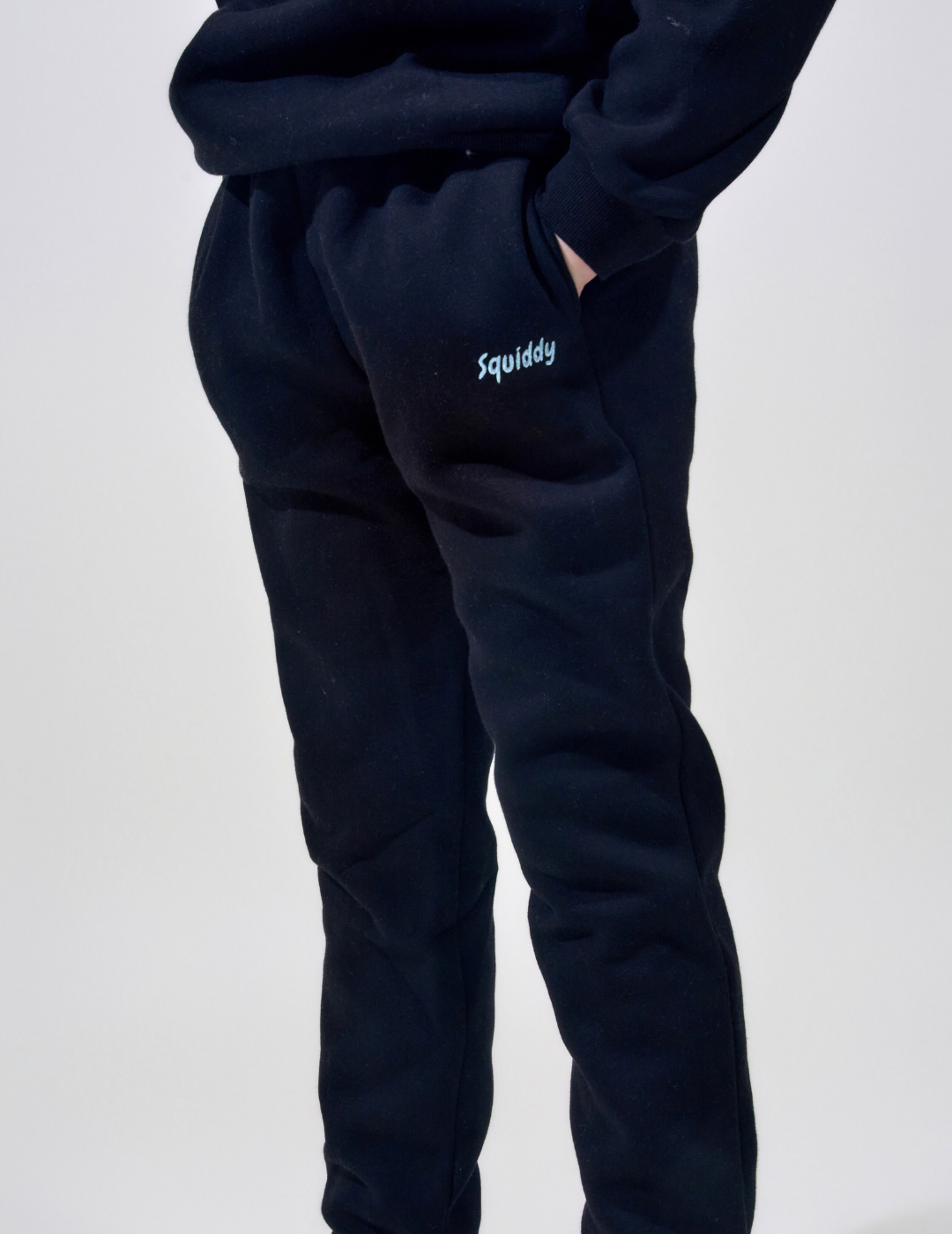 squiddyclassickidssweatpantblack1