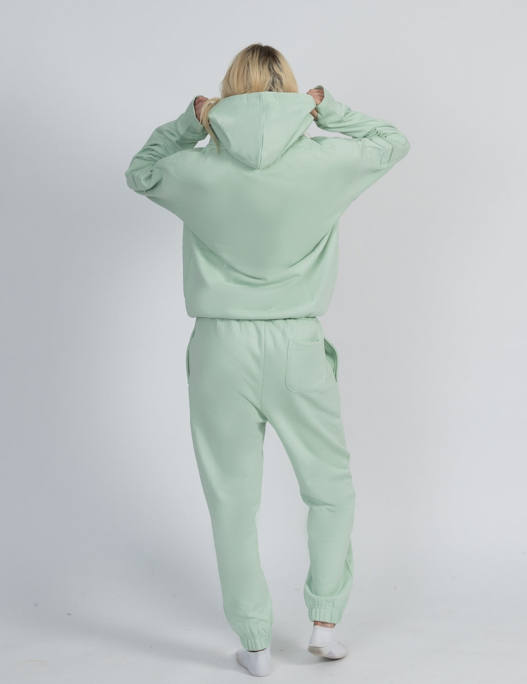 #Colour_Mint Green