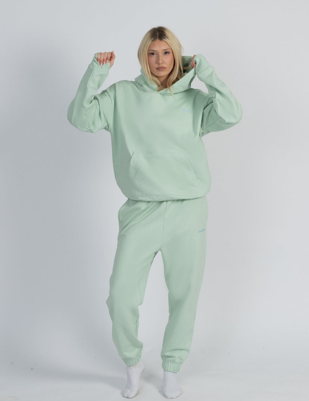 #Colour_Mint Green