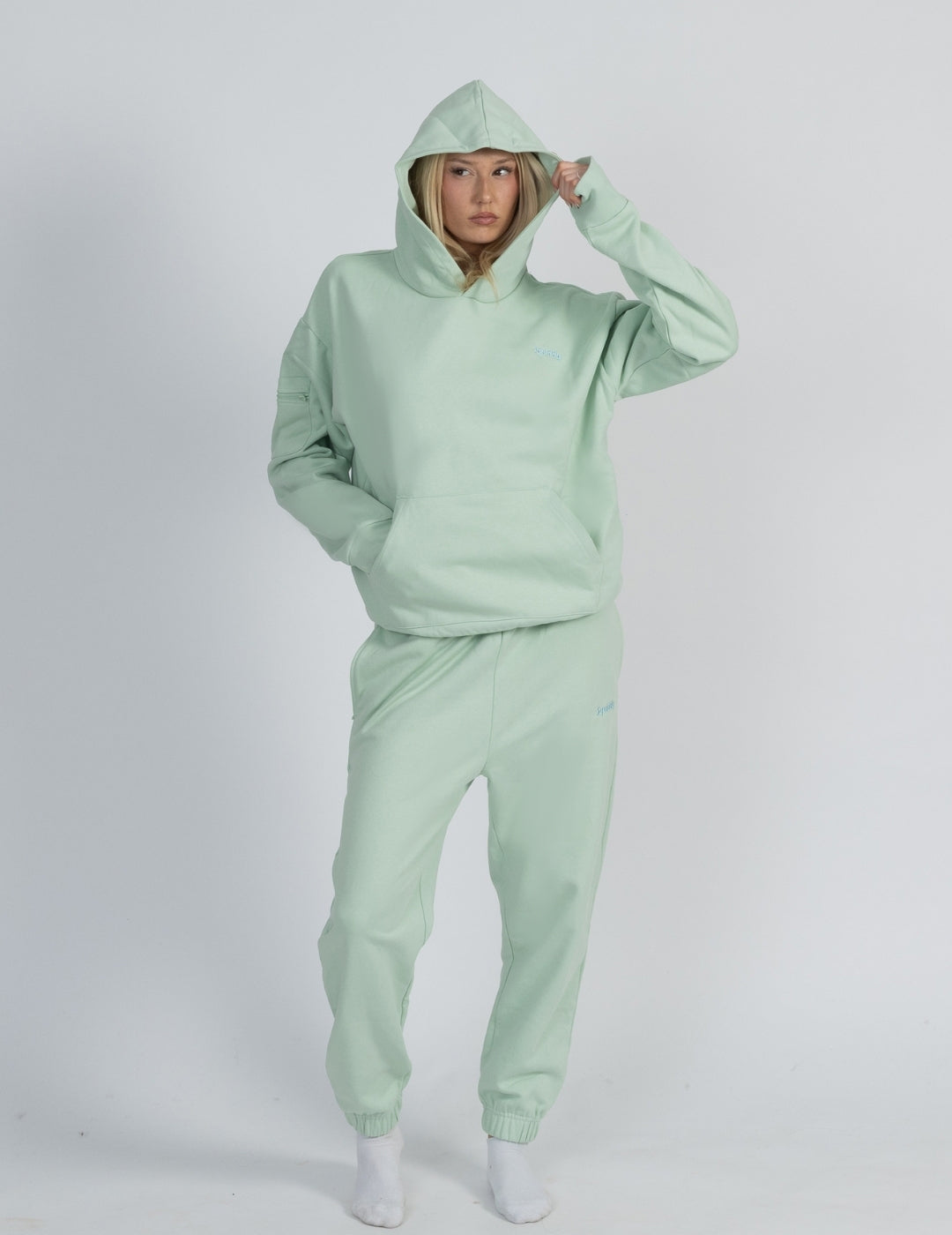 #Colour_Mint Green