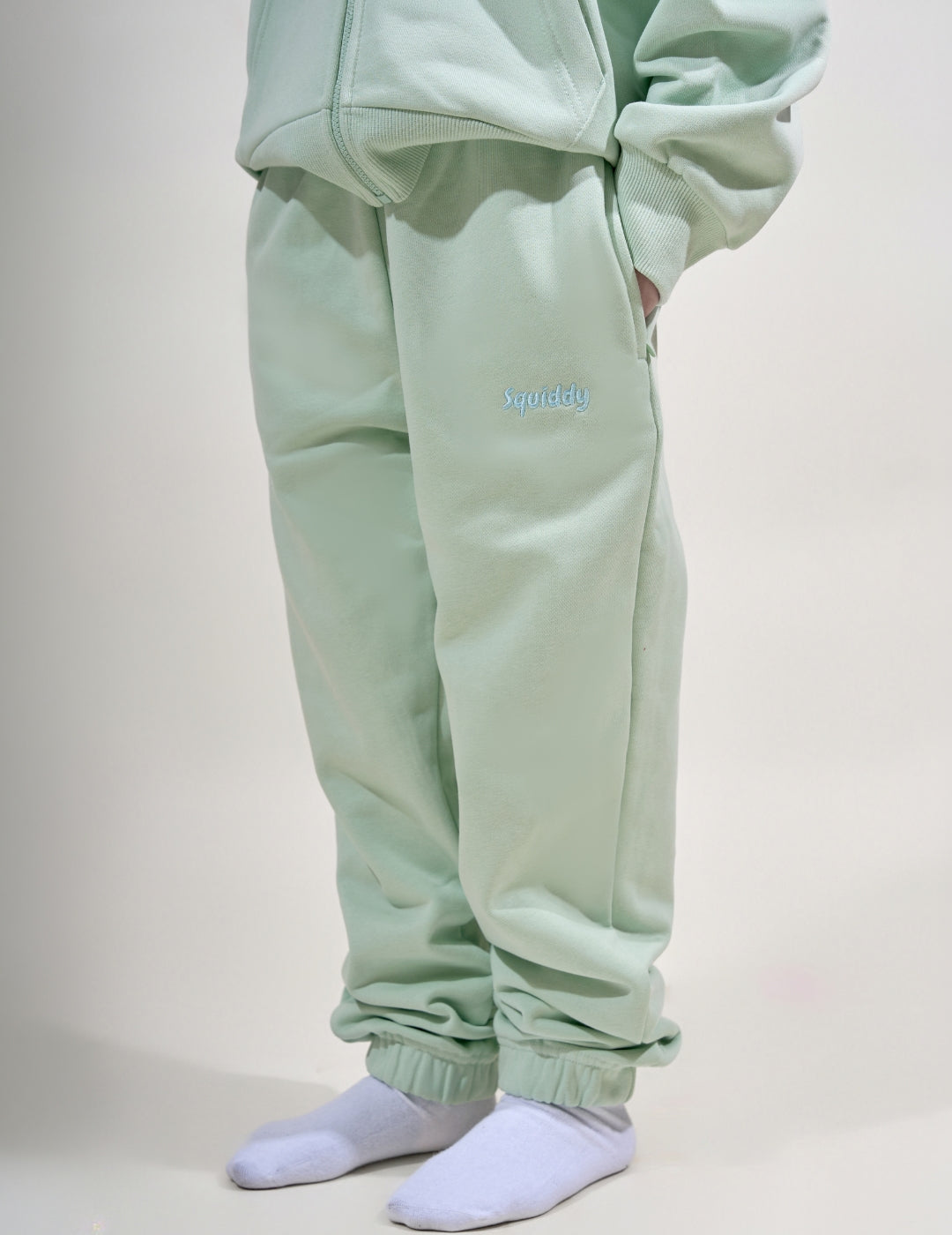 #Colour_Mint Green