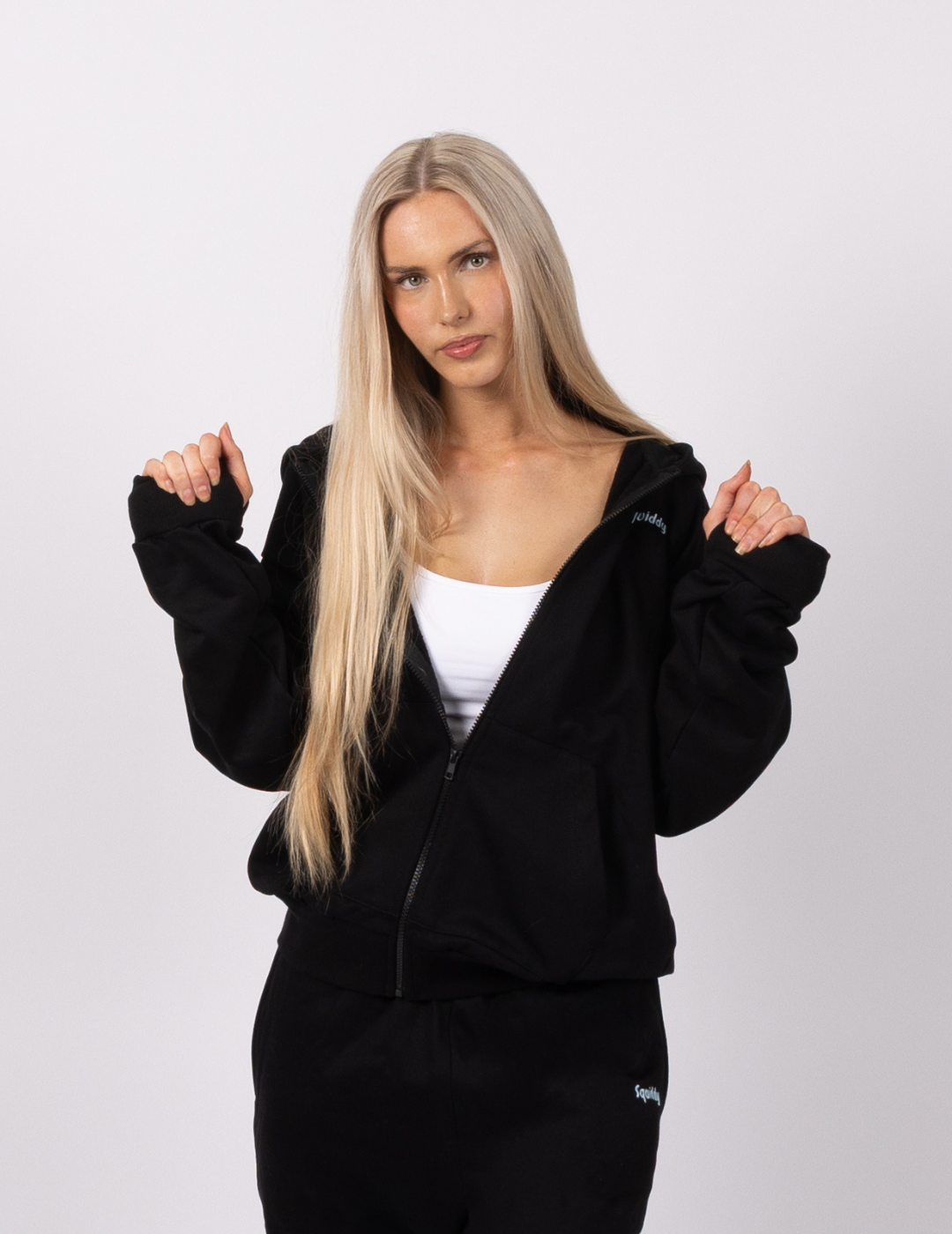 SquiddyEssentialsZipHoodieBlack